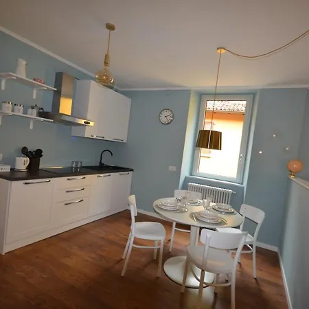Holiday home Varennahouse Aston Apt