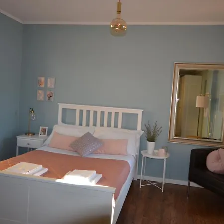 Holiday home Varennahouse Aston Apt Varenna